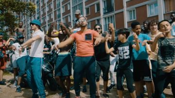 The t-shirt with pocket in tulle-NIKE R. K. M clip DTF - She [Clip Officiel]