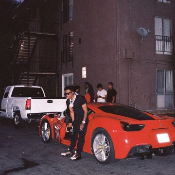 Versace Réaction en Chaîne de Baskets portée par Roddy Ricch sur son Instagram account @roddyricch
