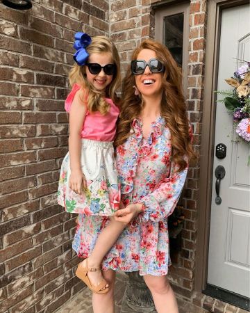 Short Flounced Dress of Tara Gibson on the Instagram account @themrsgibby