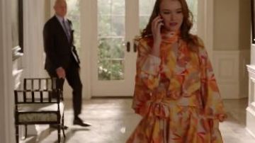 Vestido FLoral naranja usado por Kirby Anders (Maddison Brown) en Dynasty (Temporada 3 Episodio 20