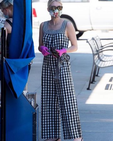 Traje Madewell Tie-Waist Wide-Leg en Gingham Mix usado por Emma Roberts Studio City 8 de mayo de 2020