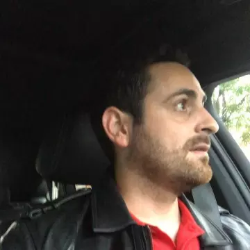 La veste en cuir noire de Camille Combal sur son compte Instagram @camillecombal