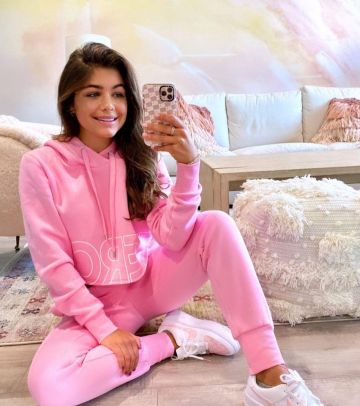 Lorna Jane Vintage Pantalon porté par Hannah Ann Sluss Instagram Story 8 Mai 2020