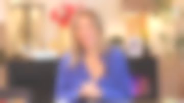 La blouse bleue de Agathe Lecaron dans La maison des maternelles