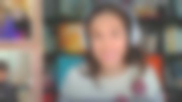 The maritime silk screen flowers, cuffs closed by button, golden Marie Perarnau in The house of the mother the 12.05.2020