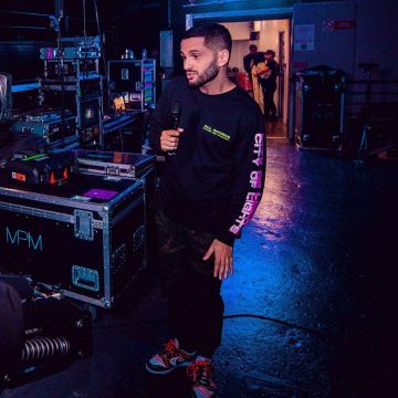 El par de zapatillas Nike x Off-White Dunk Low de Malik Bentalha en su cuenta de Instagram @malikbentalha