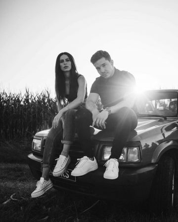 Converse All star Chuck Taylor Classic Low Top zapatillas usadas por Lena Meyer-Landrut en su cuenta de Instagram @lenameyerlandrut