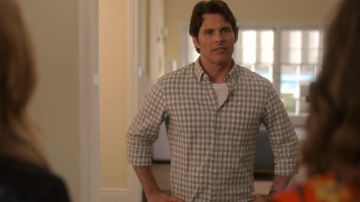 Gingham Shirt worn by Steve Wood (James Marsden) in Dead to Me Season 2 Episode 7