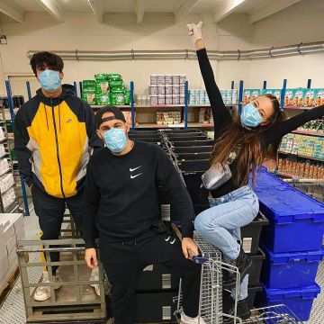 Le col roulé noir Brentiny porté par Alix Desmoineaux sur son compte Instagram @alix_dmx 