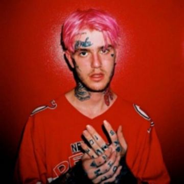 La camiseta del Diablo de Nueva Jersey de Lil Peep en la cuenta de Instagram de @gothboiclique_1996