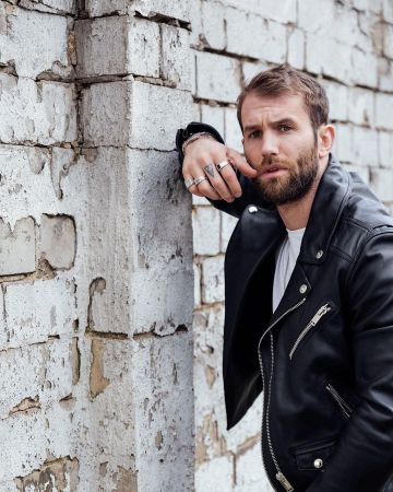 Les Hommes Leather Bik­er Jack­et worn by Andre Hamann on his Instagram account @andrehamann