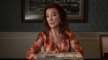 Kendra Scott Elisa Collier porté par Lorna Harding (Valerie Mahaffey) dans la Mort pour Moi la Saison 2 Épisode 10