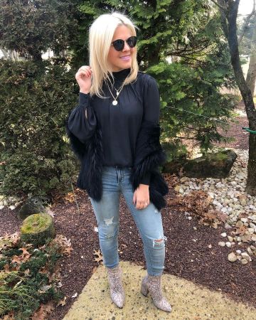 Imprimé serpent Bottes de Cheville de Morgan sur l'Instagram account @fashionfriesx
