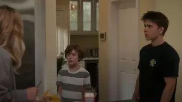 Boring Life Club Bored To Death Mens T-Shirt worn by Charlie Harding (Sam McCarthy) in Dead to Me Season 2 Episode 1
