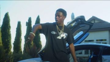 Amiri Black Rain­bow Dove T-Shirt worn by Jack Boy in 1K (Official Music Video)