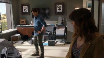 Clarks Desert Boot worn by Steve Wood (James Marsden) in Dead to Me Season 2 Episode 2