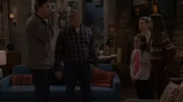 Al­paca-Blend Sweater worn by Kate Burns (Grace Kaufman) in Man with a Plan Season 4 Episode 9