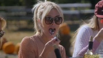 Surdimensionné Tortoise Lunettes de soleil portées par Tinsley Mortimer dans Le Real Housewives of New York City la Saison 12 Épisode 7