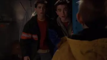 The jacket khaki / orange Reese (Justin Berfield) in Malcolm (S02E23)