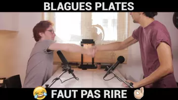 The pink t-shirt Thomas Gauthier in the video IF YOU LAUGH... YOU LOSE! Jokes flat!