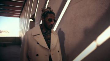 El caban de Burberry que lleva Future en su clip Tycoon