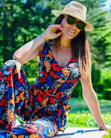 La combinaison imprimée de Karine Ferri sur son compte Instagram @karineferri