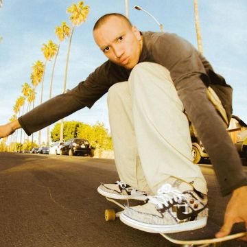 Sneakers Nike SB x Travis Scott on the account Instagram of @travisscott 