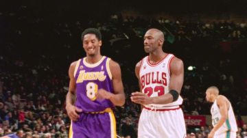 Camiseta número 8 de LOS Lakers de Los Ángeles usada por Kobe Bryant en The Last Dance