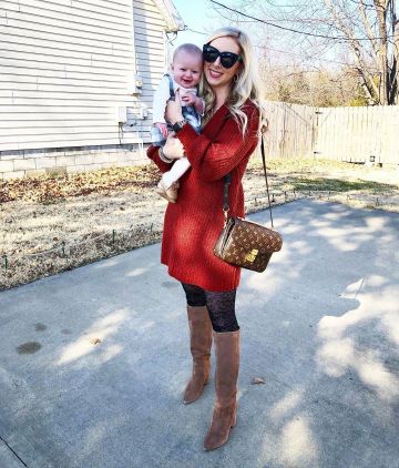 Hiltin Knee High Boot de Kelssey Layton en la cuenta de Instagram @kelsslayt