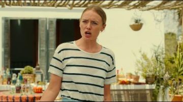 Rayé Crewneck Tee porté par Zoe Walker (Laura Haddock) dans les Lignes Blanches de la Saison 1 Épisode 2