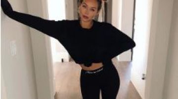 Noir Leggings portés par Corinne Olympe dans Le Bachelor Saison de 24