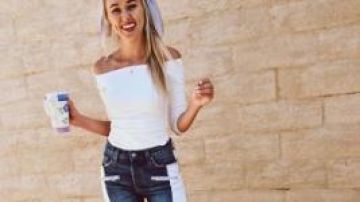 Pantalones de mezclilla Colorblock usados por Heather Martin en The Bachelor Temporada 24