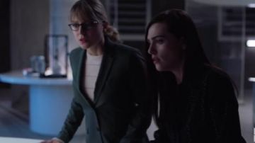 Black Print Shirt worn by Lena Luthor (Katie McGrath) in Supergirl Season 5 Episode 19