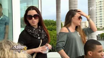Eyeglasses oversize Ray-Ban Capucine Anav in The Angels of reality tv 5