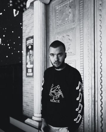 Le sweatshirt Pa­lace Clas­sic Long­sleeve Black porté par Oli sur son compte Instagram @oli_real