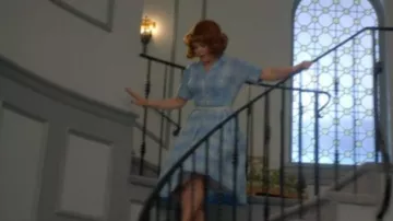 Vérifiez la robe bleue portée par Beth Ann Stanton (Ginnifer Goodwin) dans lesquelles les Femmes Tuent (S01E05)