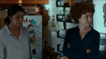 La chemise blanche de Amira (Leïla Bekhti) dans The Eddy (S01E03)