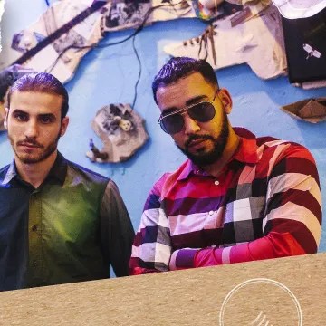 La camisa a cuadros de Burberry usada por R.K.M en la cuenta de Instagram de @dtf.94