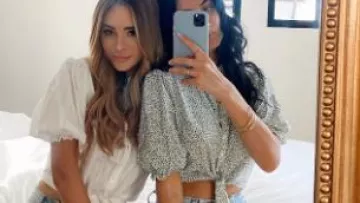 Top de manga blanca usada por Amanda Stanton en The Bachelor Temporada 24