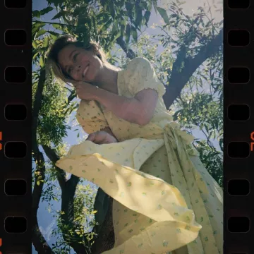 Faithfull the Brand Aubrie Skirt Bisset Floral worn by Brie Larson Instagram May 19, 2020