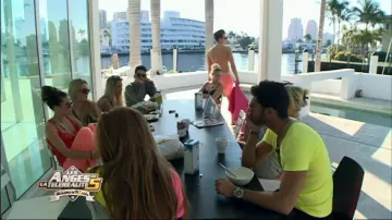 La montre bracelet noir et cadran argent de Samir Benzema dans Les Anges de la télé-réalité 5