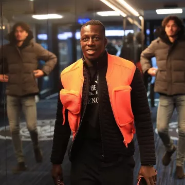 La chaqueta naranja de Louis Vuitton que lució Benjamin Mendy en su cuenta de Instagram @benmendy23