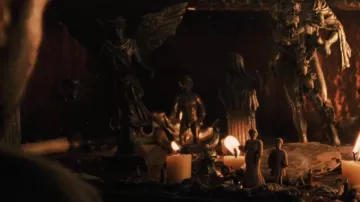 The figurines of the son of Maximus (Russell Crowe) in the movie Gladiator