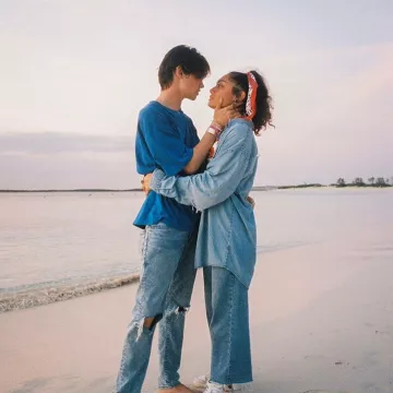 The jean leg elph worn by Avani Gregg on his account Instagram @avani 