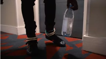 Gucci Stripe New Ace High-Top Sneak­ers worn by Jack Boy in tSpittin Facts (Official Music Video)