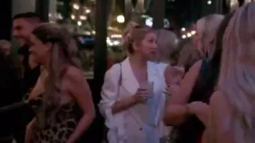 Imprimé léopard Midi habit porté par la Bretagne Cartwright dans Vanderpump Règles Saison 8 Épisode 20