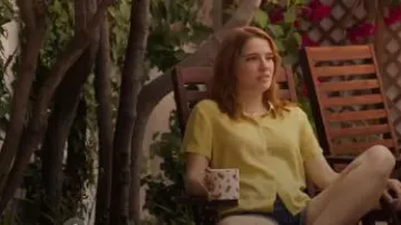 Plaine Chemise à Manches Courtes porté par Valeria (Diana Gómez) de Valeria Saison 1 Épisode 5