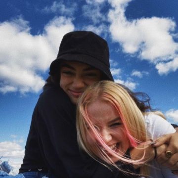 The bob black worn by Avani Gregg on his account Instagram @avani 