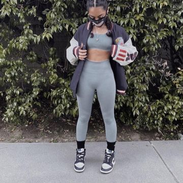 The pair of Nike Jordan 1 Retro High Obsidian UNC range by Avani Gregg on his account Instagram @avani 