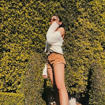 The corduroy shorts worn by Avani Gregg on his account Instagram @avani 